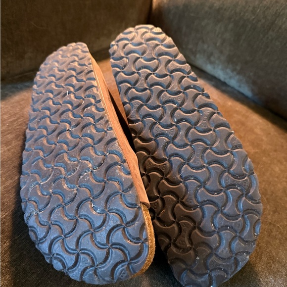 Sandals_&_Flip_Flops